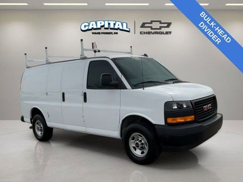 Used 2023 GMC Savana 2500 w/ Driver Convenience Package image 7