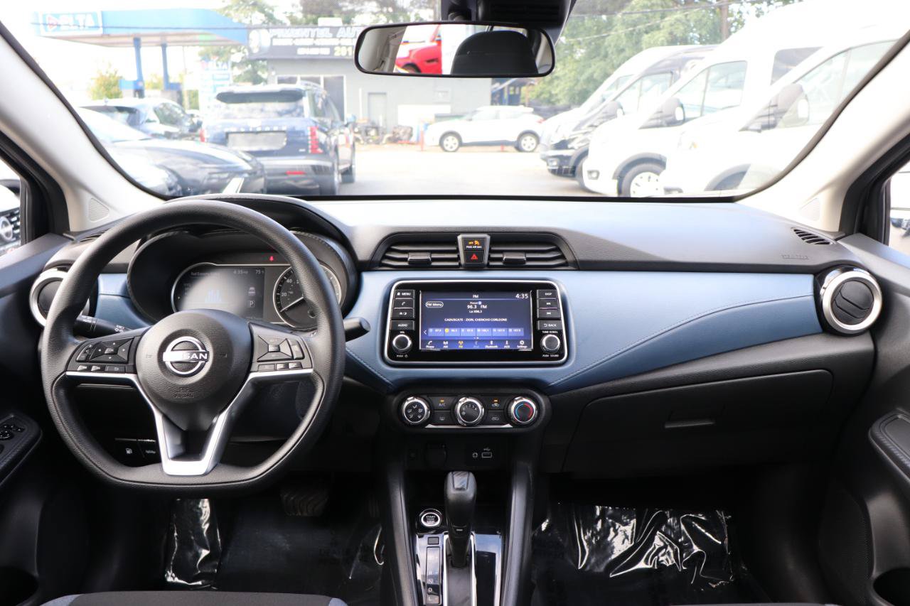 Used 2025 Nissan Versa SV w/ Trunk Package FWD image 16