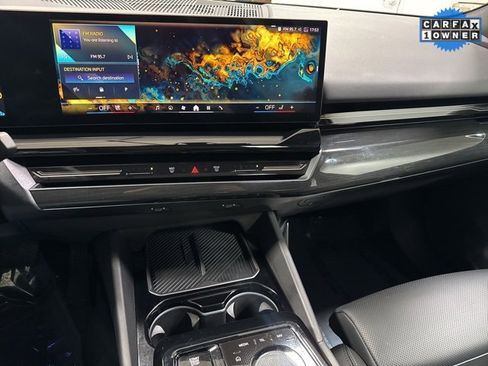 Used 2025 BMW 530i xDrive w/ Premium Package image 20
