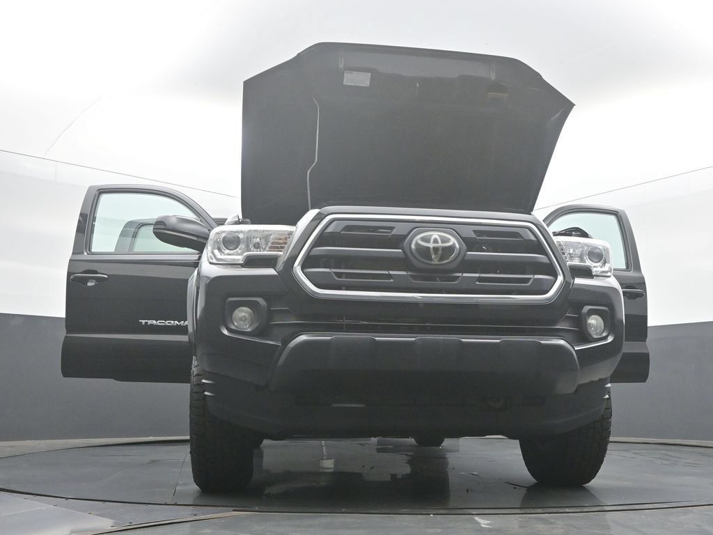Used 2019 Toyota Tacoma SR5 RWD image 59