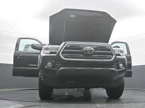 Used 2019 Toyota Tacoma SR5 RWD image 59