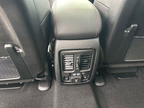 Used 2024 Dodge Durango GT image 28