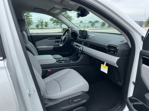 New 2025 Honda Pilot EX-L image 30