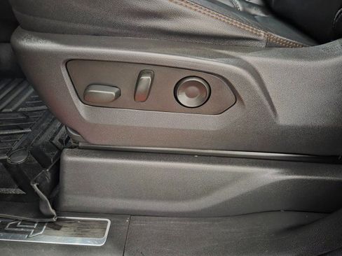 Used 2023 GMC Sierra 1500 AT4 w/ AT4 Premium Package image 69