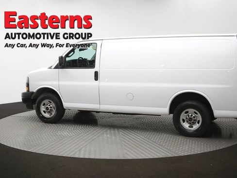 Used 2021 Chevrolet Express 2500 RWD image 54