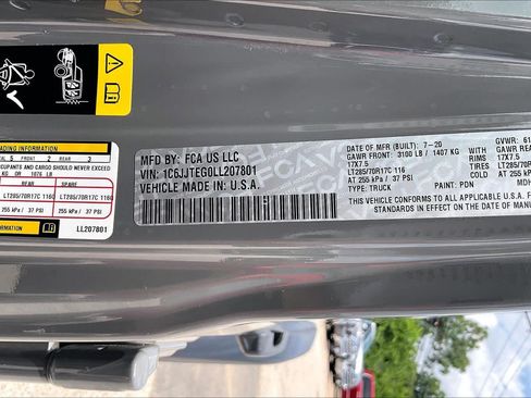 Used 2020 Jeep Gladiator Mojave AWD/4WD image 35