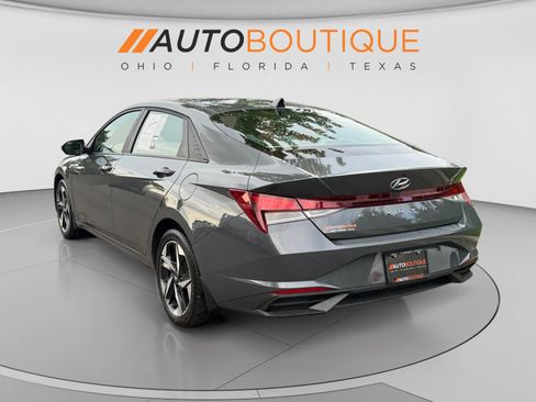 Used 2023 Hyundai Elantra SEL w/ Convenience Package FWD image 7