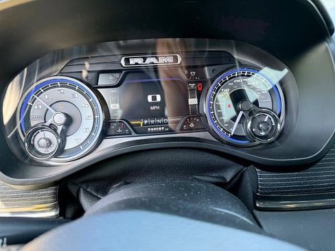 Used 2019 RAM 1500 Limited AWD/4WD image 7