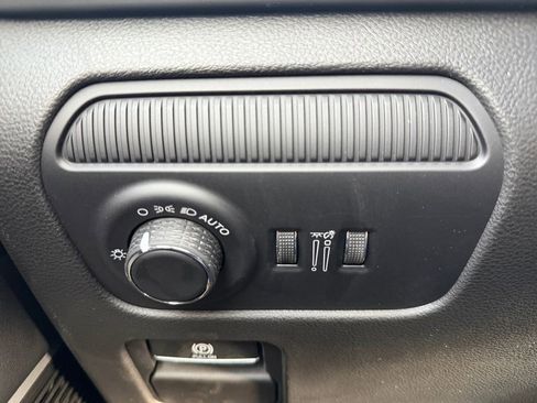 New 2026 Jeep Grand Wagoneer 4WD image 18