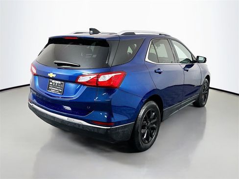 Used 2019 Chevrolet Equinox LT w/ Sun & Navigation Package image 7