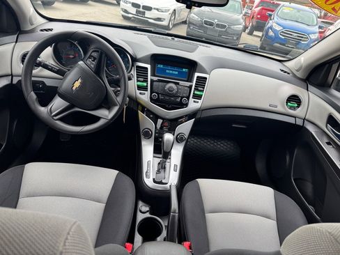 Used 2016 Chevrolet Cruze LS image 20