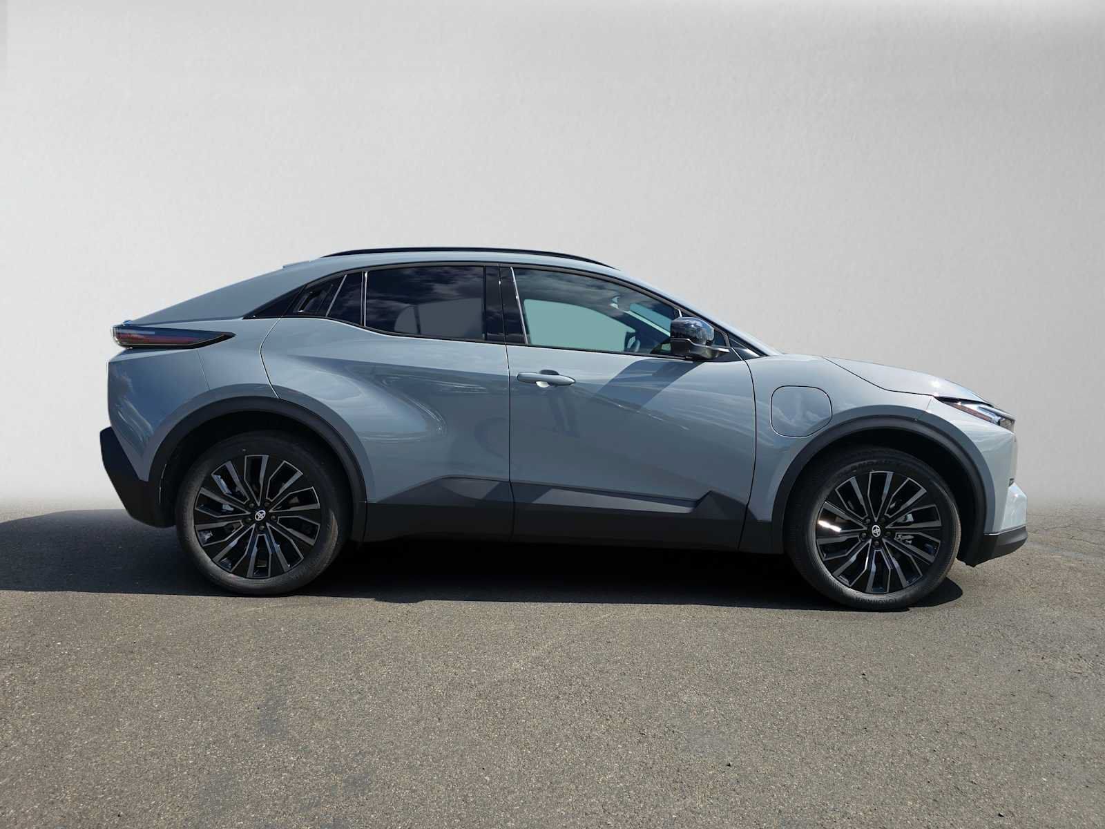 Certified 2026 Toyota C-HR AWD/4WD image 2