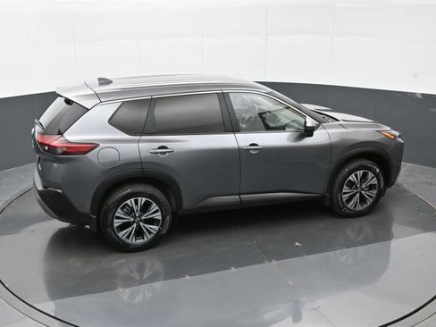 Used 2023 Nissan Rogue SV AWD/4WD image 32