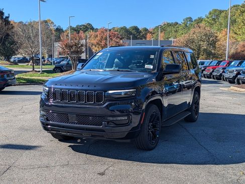 New 2025 Jeep Wagoneer Series II w/ Convenience Group I image 1