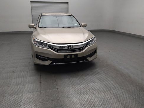 Used 2017 Honda Accord EX image 14