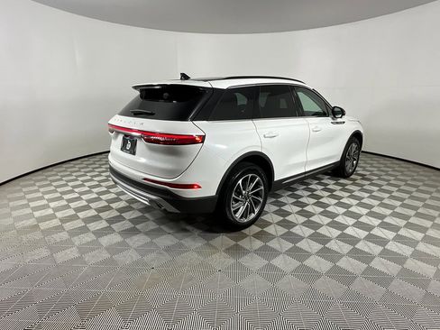 Used 2025 Lincoln Corsair FWD w/ Equipment Group 101A image 4