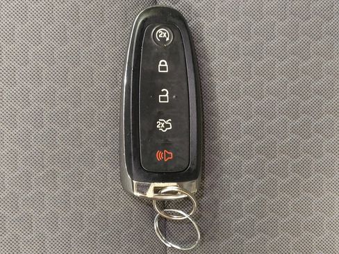 Used 2019 Ford Escape SE AWD/4WD image 32