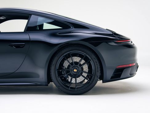 Used 2024 Porsche 911 Carrera GTS image 15