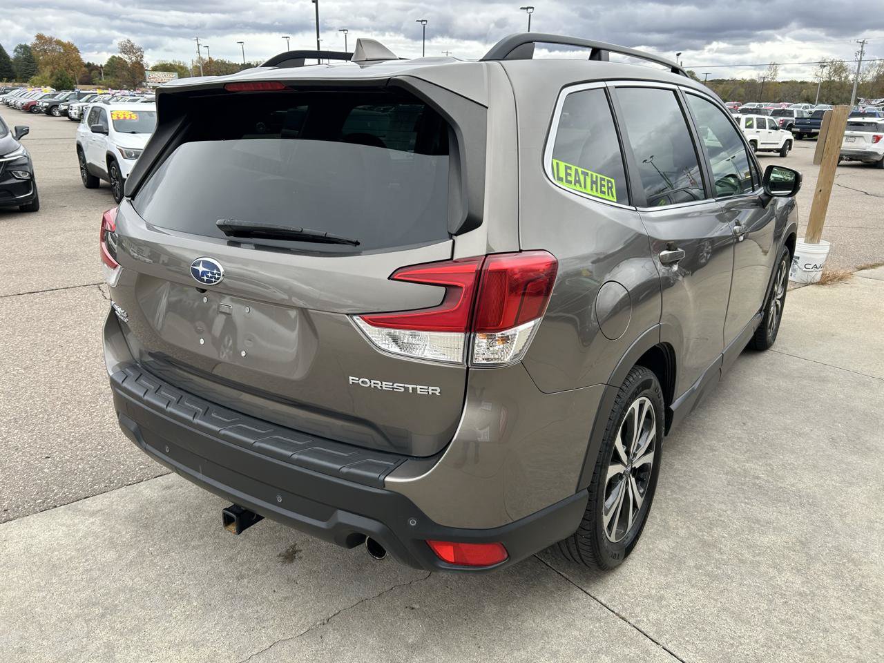 Used 2021 Subaru Forester Limited w/ Popular Package #3 AWD/4WD image 5
