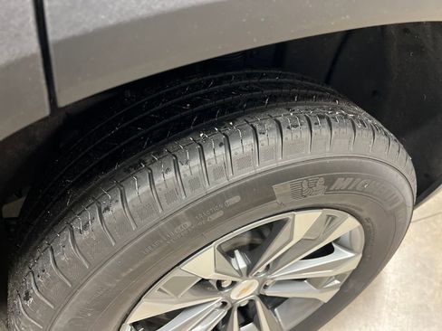 Certified 2025 Chevrolet Equinox LT image 6