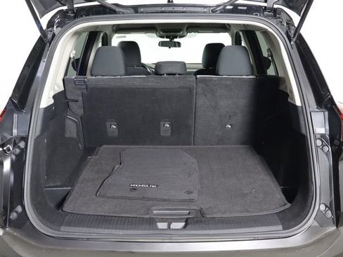 Used 2021 Nissan Rogue SV FWD image 17