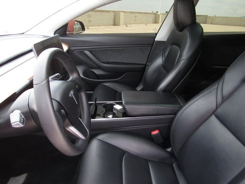 Used 2020 Tesla Model 3 Long Range AWD/4WD image 13