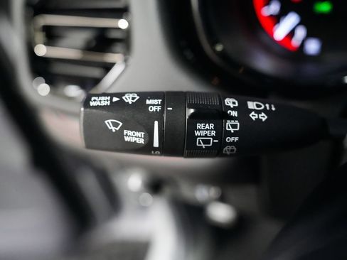 Used 2023 Dodge Durango GT AWD/4WD image 23