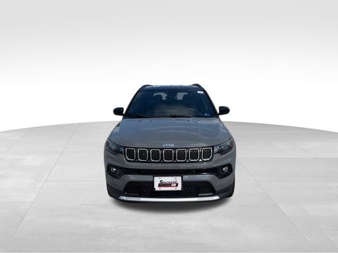 Used 2024 Jeep Compass Limited AWD/4WD image 9