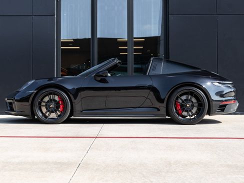Used 2023 Porsche 911 Targa 4 GTS image 2