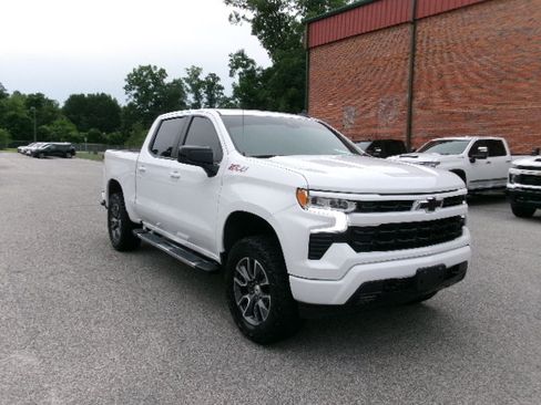 Used 2024 Chevrolet Silverado 1500 RST AWD/4WD image 1