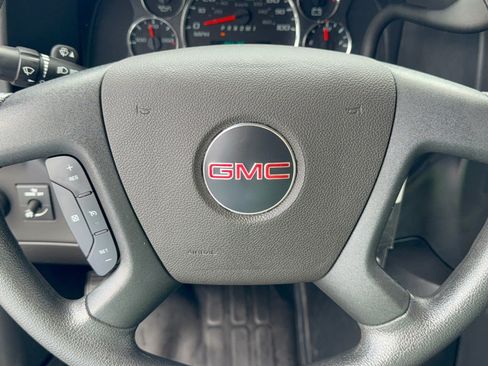 Certified 2025 GMC Savana 2500 w/ Driver Convenience Package RWD image 10