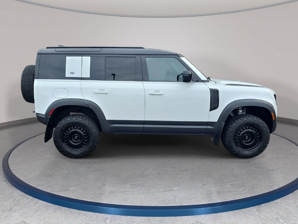Used 2024 Land Rover Defender 110 S AWD/4WD image 5