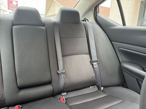 Used 2025 Nissan Altima 2.5 SV image 37