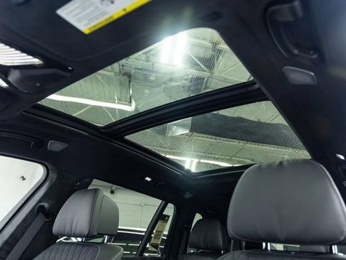 New 2027 BMW X7 M60i AWD/4WD image 16