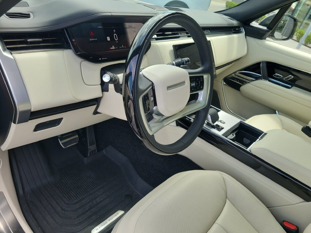 New 2026 Land Rover Range Rover Autobiography AWD/4WD image 25