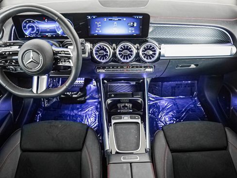 Certified 2024 Mercedes-Benz EQB 300 4MATIC image 13
