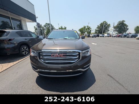 Used 2019 GMC Acadia SLE FWD image 2
