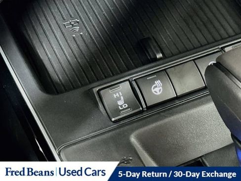 Used 2026 Toyota Corolla Cross XLE AWD/4WD image 27