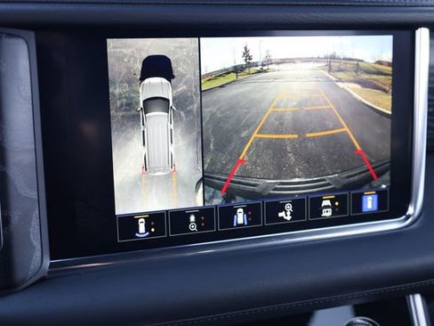 Used 2023 GMC Yukon Denali image 18