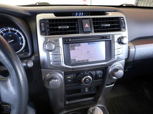 Used 2015 Toyota 4Runner SR5 image 44