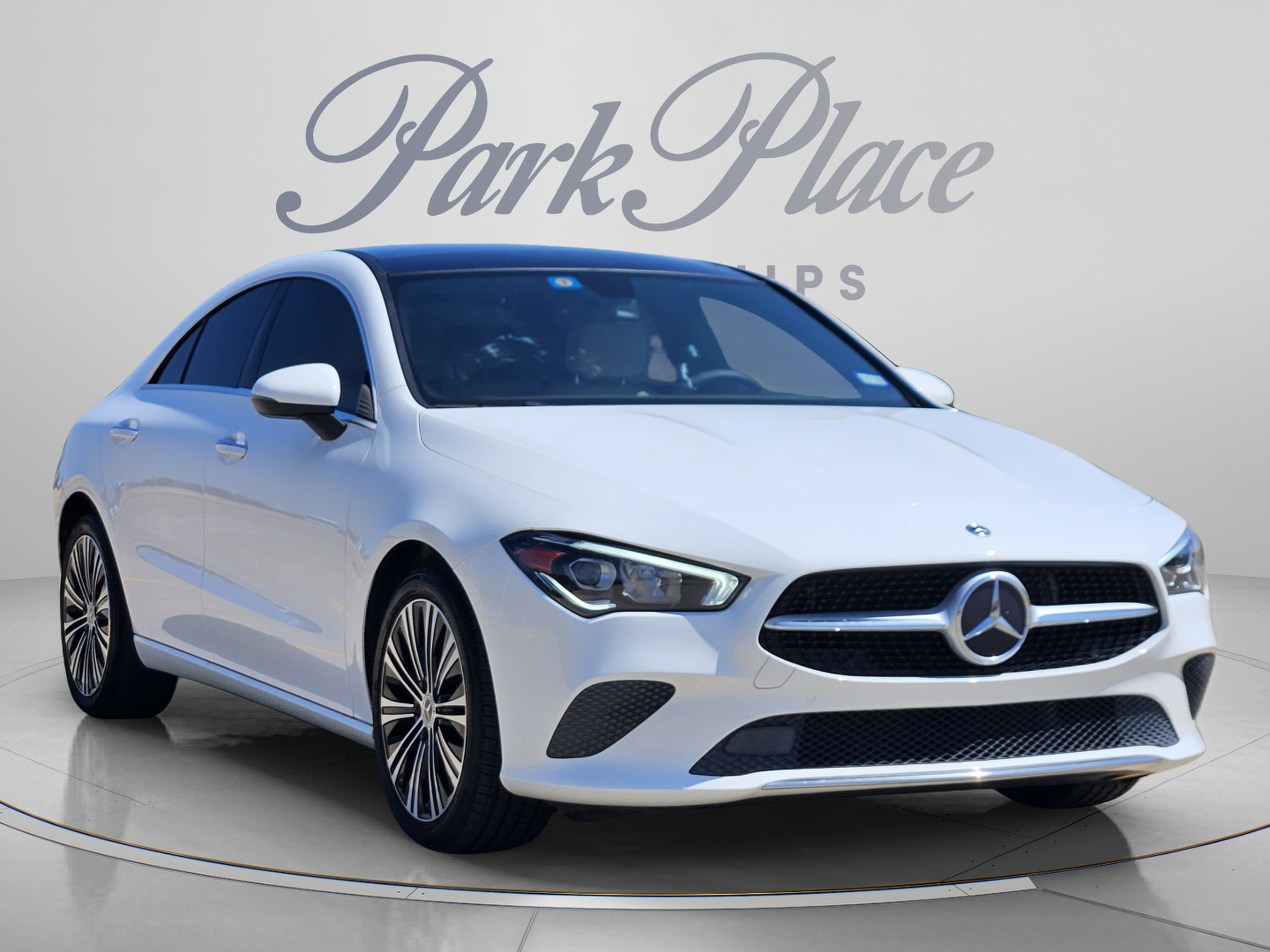 Used 2023 Mercedes-Benz CLA 250 image 4