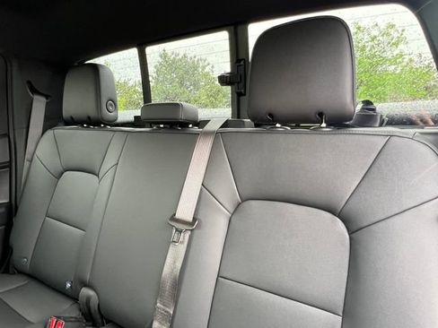 Used 2024 Chevrolet Colorado Trail Boss w/ Advanced Trailering Package AWD/4WD image 34