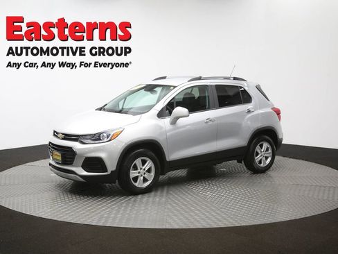 Used 2018 Chevrolet Trax LT w/ LT Convenience Package AWD/4WD image 55