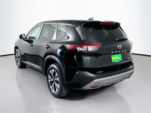 Used 2022 Nissan Rogue SV FWD image 7