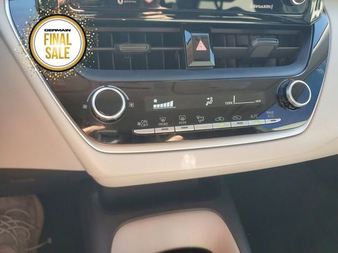 Certified 2022 Toyota Corolla L image 27