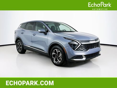 Used 2025 Kia Sportage LX FWD image 1