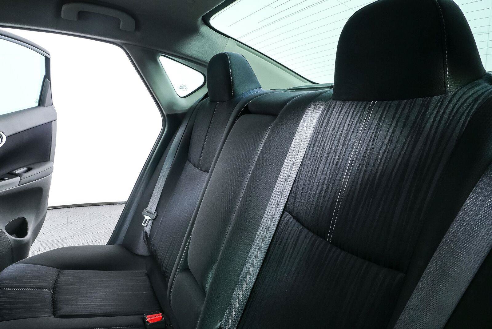Used 2017 Nissan Sentra SV FWD image 18