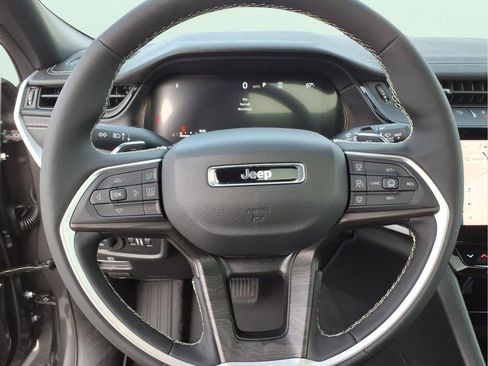 New 2026 Jeep Grand Cherokee L Limited image 15