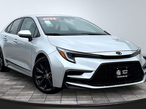 Used 2023 Toyota Corolla SE FWD image 4