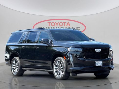 Used 2021 Cadillac Escalade ESV Sport AWD/4WD image 10